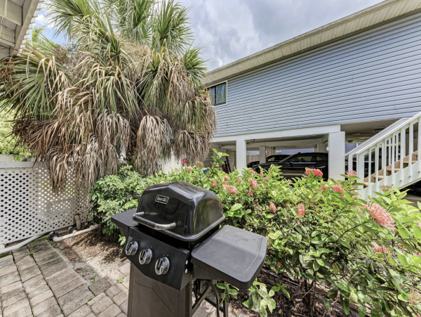 Three Bedroom Pool Duplex in Holmes Beach